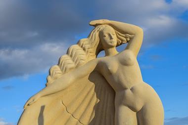Sandskulptur bauen
